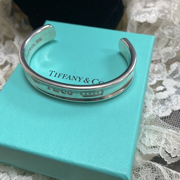 Tiffany 925 Bangle Cuff - Picture 11 of 12